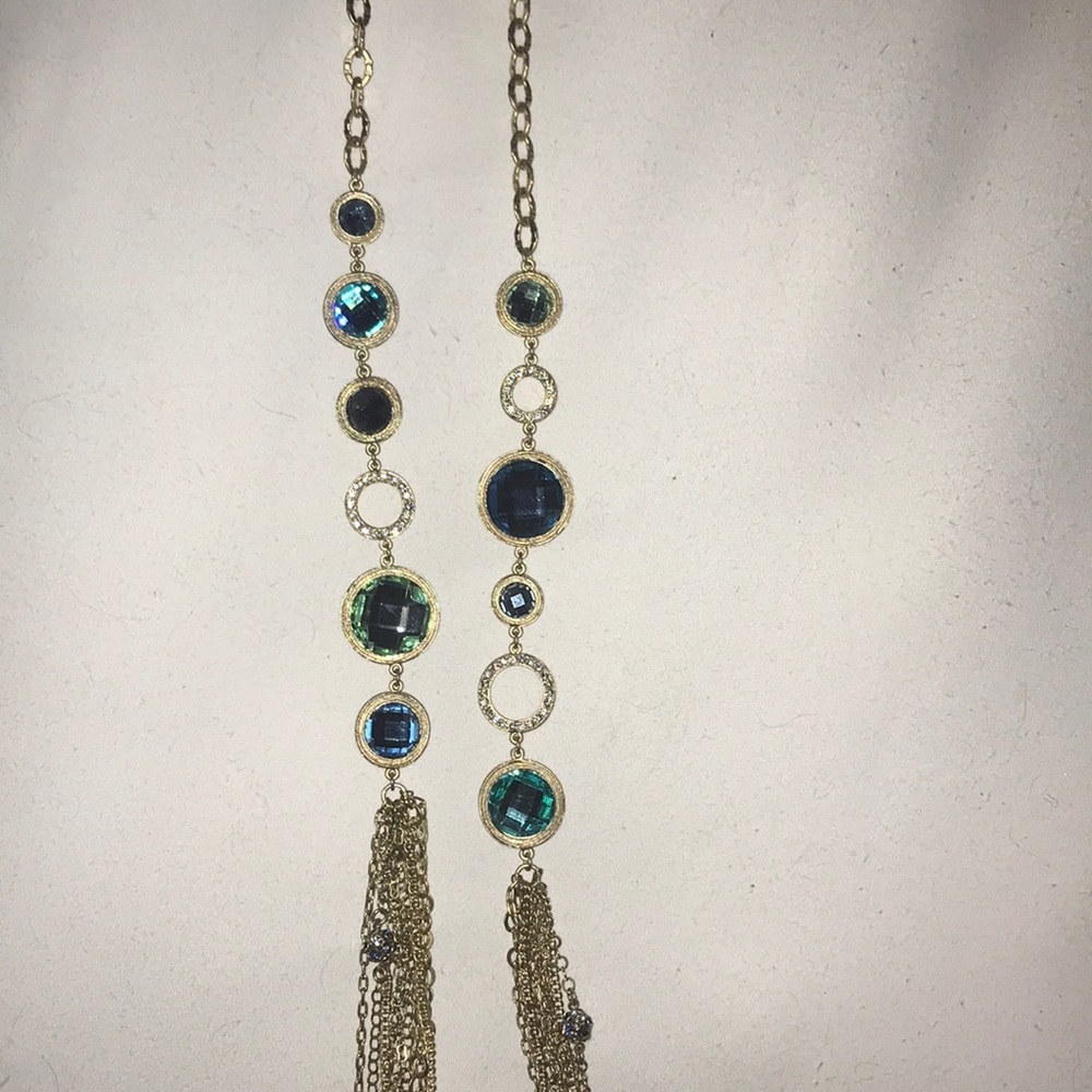 Gold chain necklace